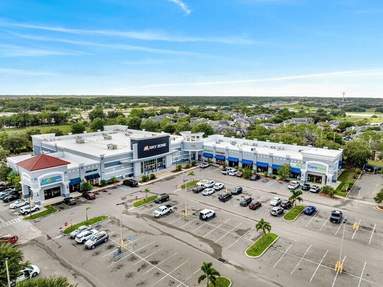 7810 W Colonial Dr, Orlando, FL à louer - Photo principale – Image 1 sur 4