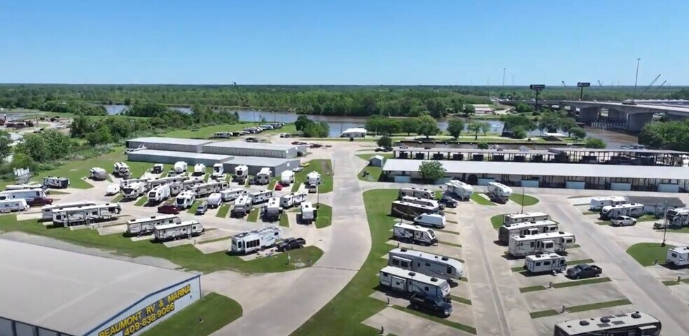 560 Marina St, Beaumont, TX à vendre - Photo de l’immeuble – Image 2 sur 2