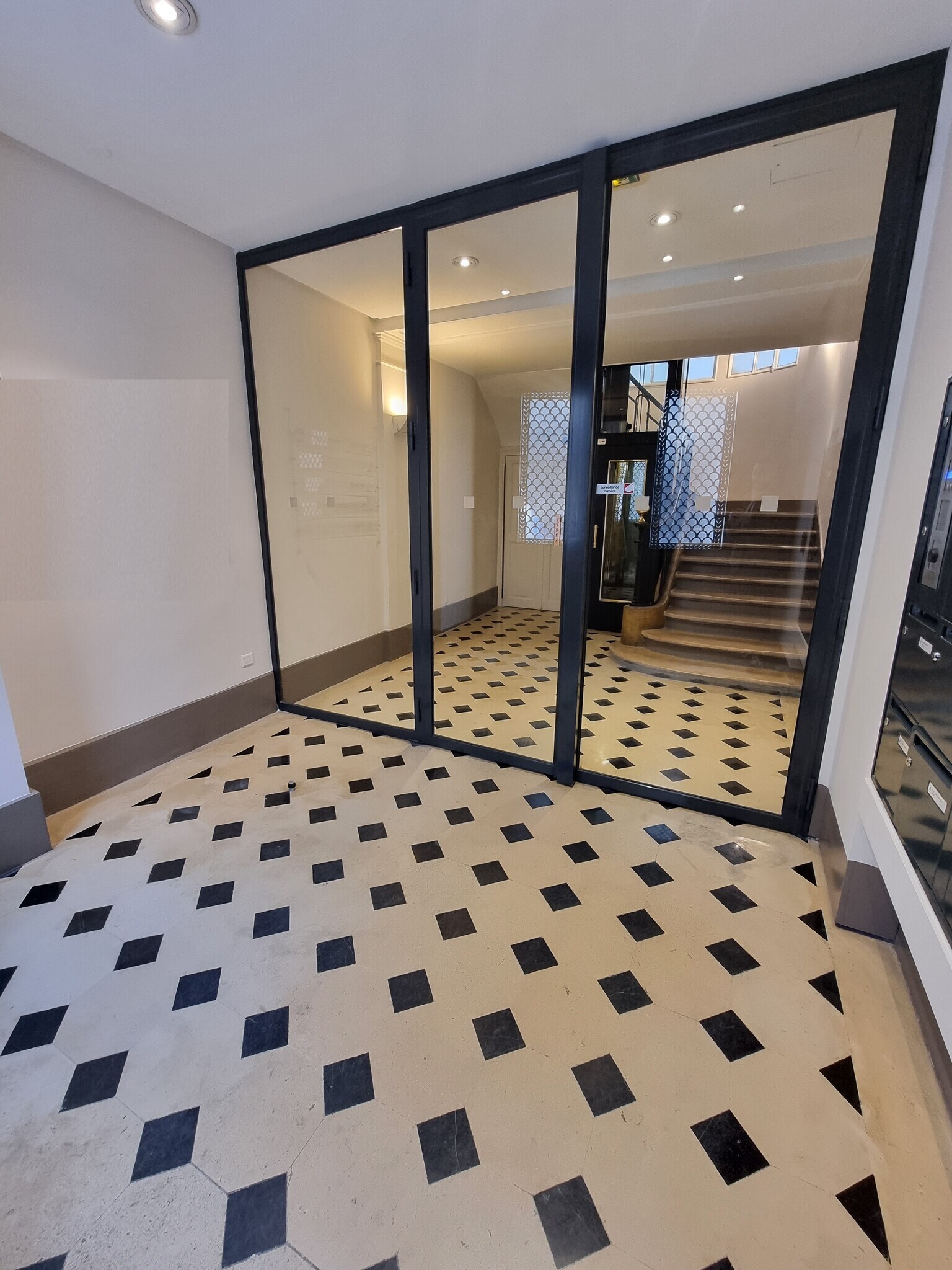 Bureau dans Paris à louer Photo principale– Image 1 sur 7