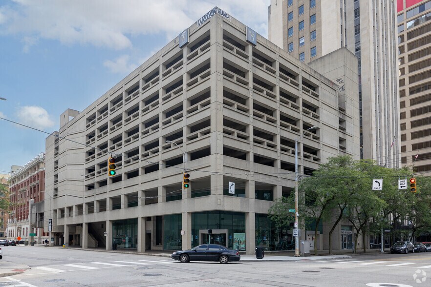 100 W 2nd St, Dayton, OH à vendre - Photo de l’immeuble – Image 2 sur 51