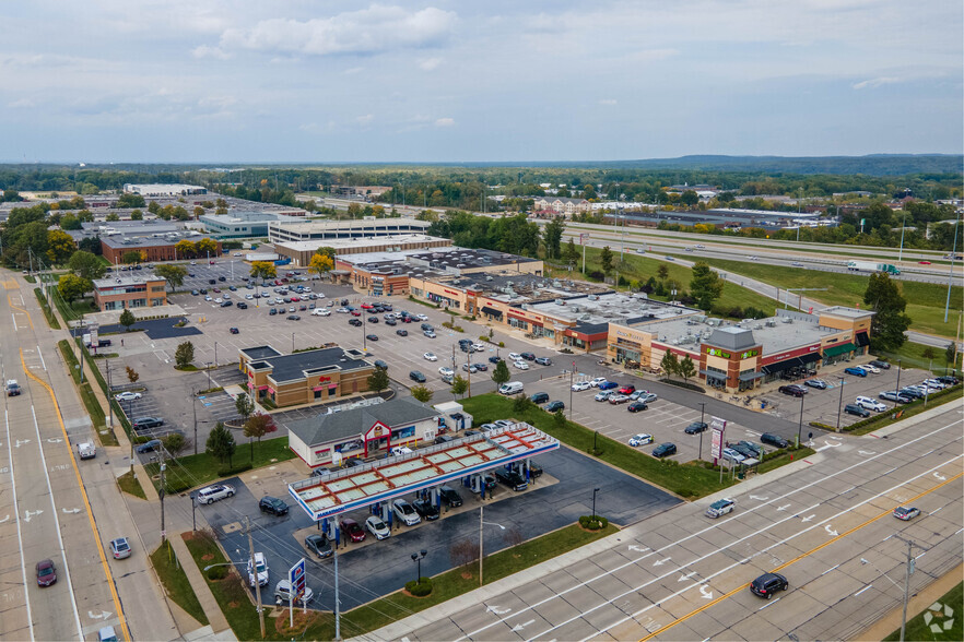775-785 Som Center Rd, Mayfield Hts, OH à louer - Aérien – Image 2 sur 3