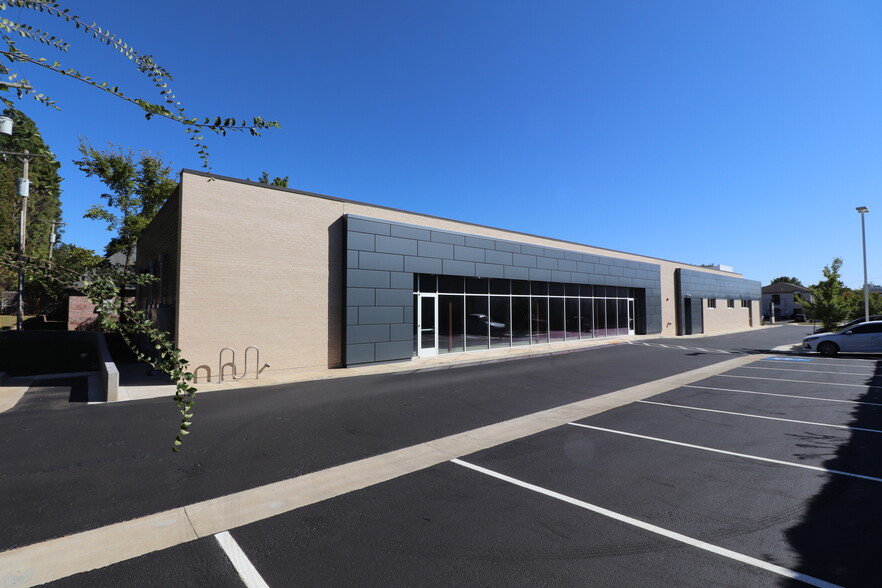 3311 E 46th St, Tulsa, OK à louer - Photo de l’immeuble – Image 3 sur 10