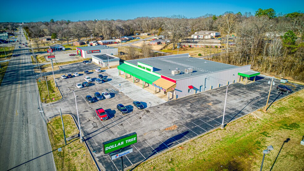 1401 Woodmont Dr, Tuscumbia, AL à louer - Photo de l’immeuble – Image 3 sur 11
