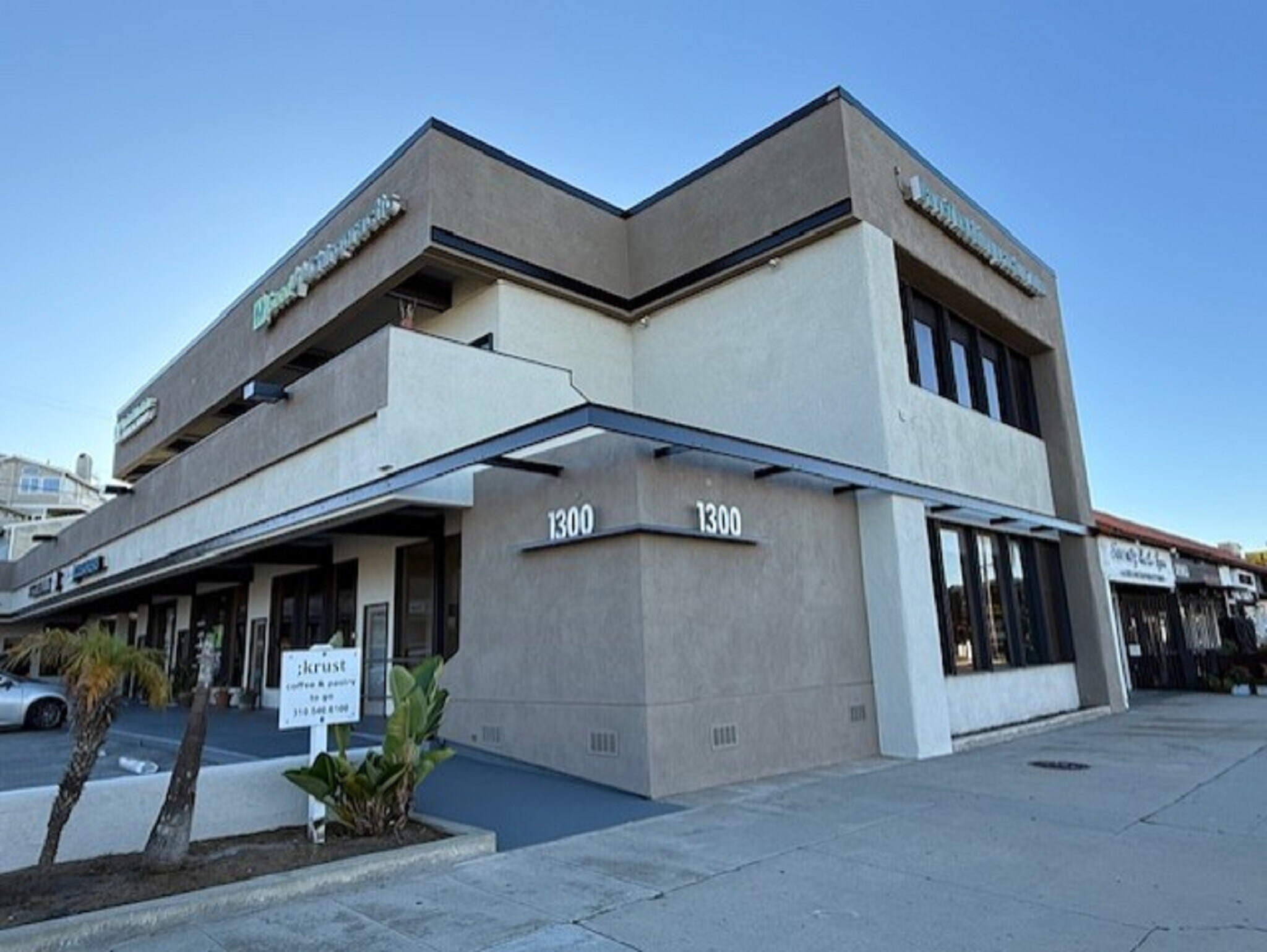 1300 S Pacific Coast Hwy, Redondo Beach, CA à louer Photo principale– Image 1 sur 11