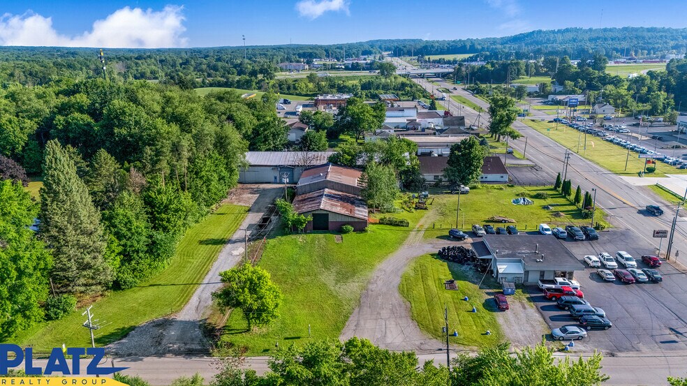 50 Drummond Ave, Hubbard, OH à louer - Photo de l’immeuble – Image 3 sur 7