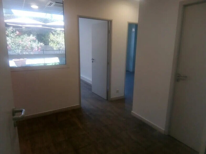 19 Rue Gaston Castel, Marseille à louer - Photo de l’immeuble – Image 3 sur 5