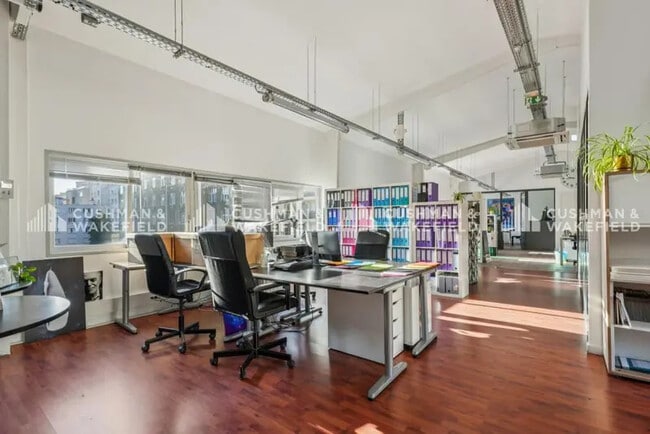 Plus de détails pour 31 Avenue Léon Gambetta, Montrouge - Bureau à louer