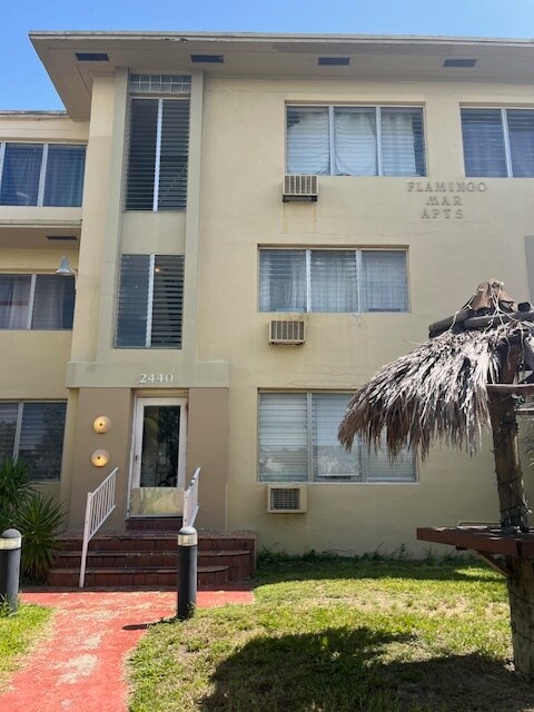 2436 Flamingo Dr, Miami Beach, FL à vendre Photo de l’immeuble– Image 1 sur 4