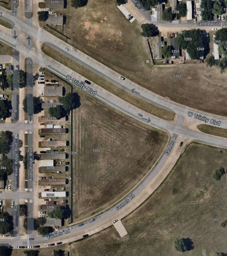 Plus de détails pour 1202 Farmers, Grand Prairie, TX - Terrain à vendre