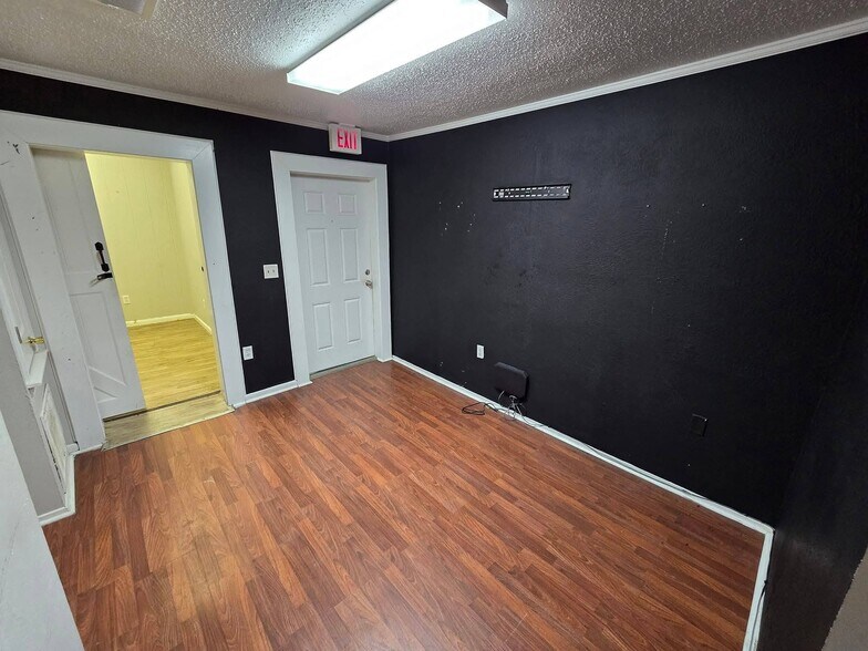 1317 W 4th St, Laurel, MS à louer - Photo de l’immeuble – Image 2 sur 11