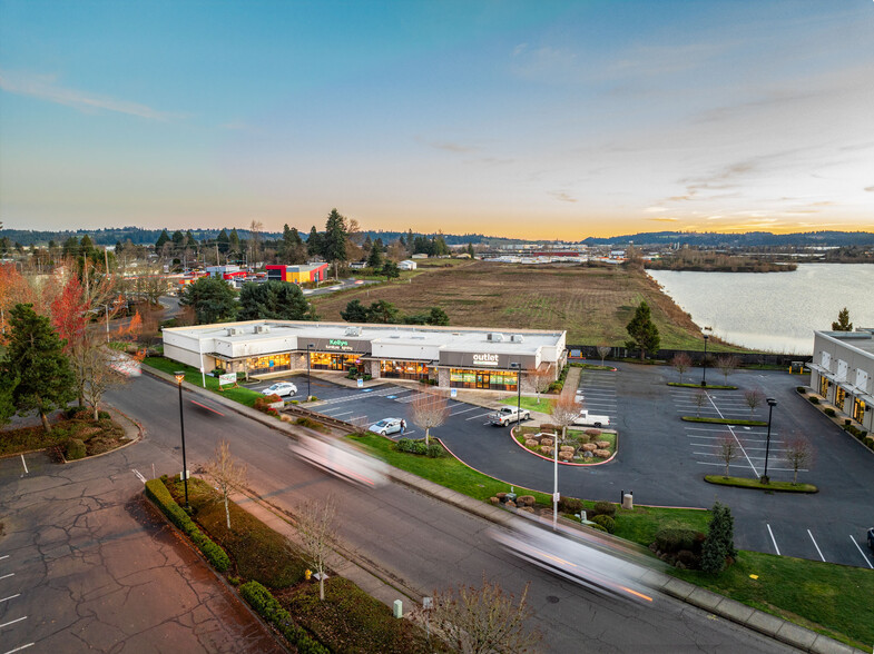 3950 SE Hagers Grove Rd, Salem, OR à louer - Photo de l’immeuble – Image 2 sur 6