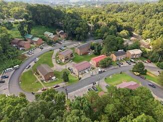 Plus de détails pour 944-944 Chadwick Dr, Kingsport, TN - Logement à vendre