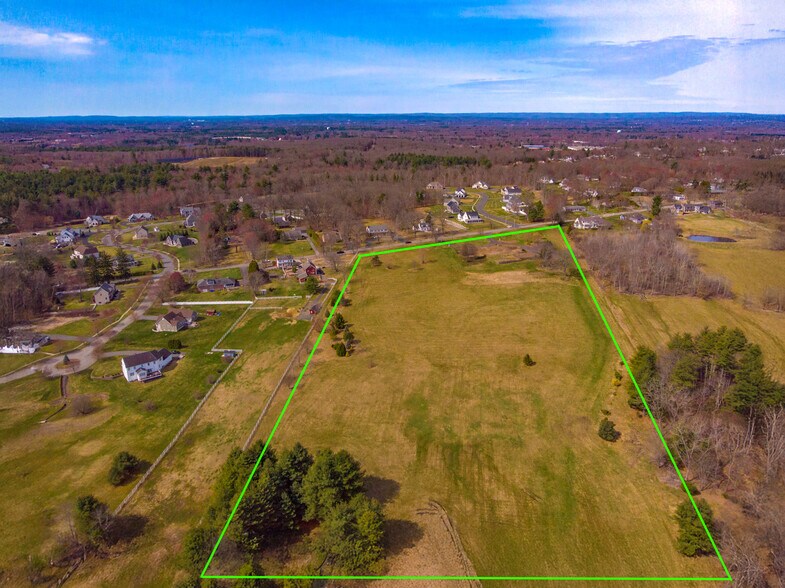 566 Prospect St, East Longmeadow, MA à vendre - Autre – Image 2 sur 12