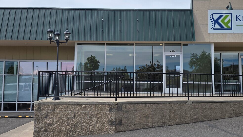 2573 Campus Dr, Klamath Falls, OR à louer - Photo de l’immeuble – Image 1 sur 19