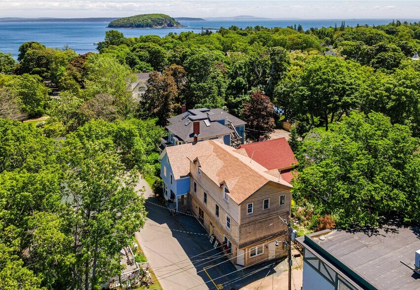 11 Albert Mdws, Bar Harbor, ME à vendre - Photo principale – Image 1 sur 1