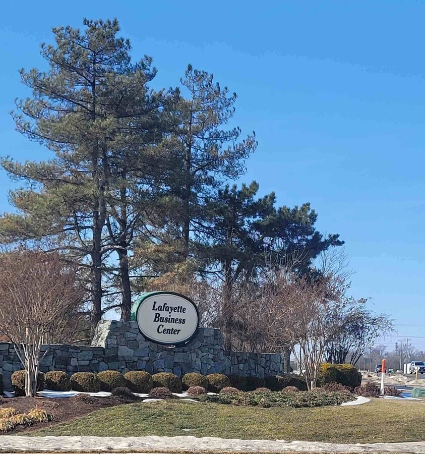 4229 Lafayette Center Dr, Chantilly, VA 20151 - Lot 1600 -  - Autre - Image 1 of 5