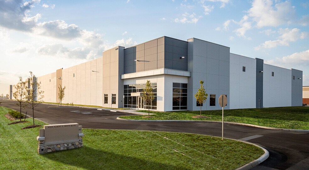4900 Albert S White Dr, Whitestown, IN à louer - Photo principale – Image 1 sur 1