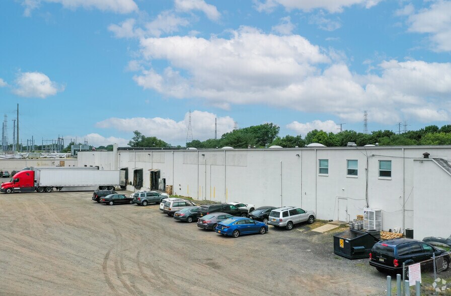 125 Jackson Ave, Edison, NJ à louer - Photo de l’immeuble – Image 2 sur 11