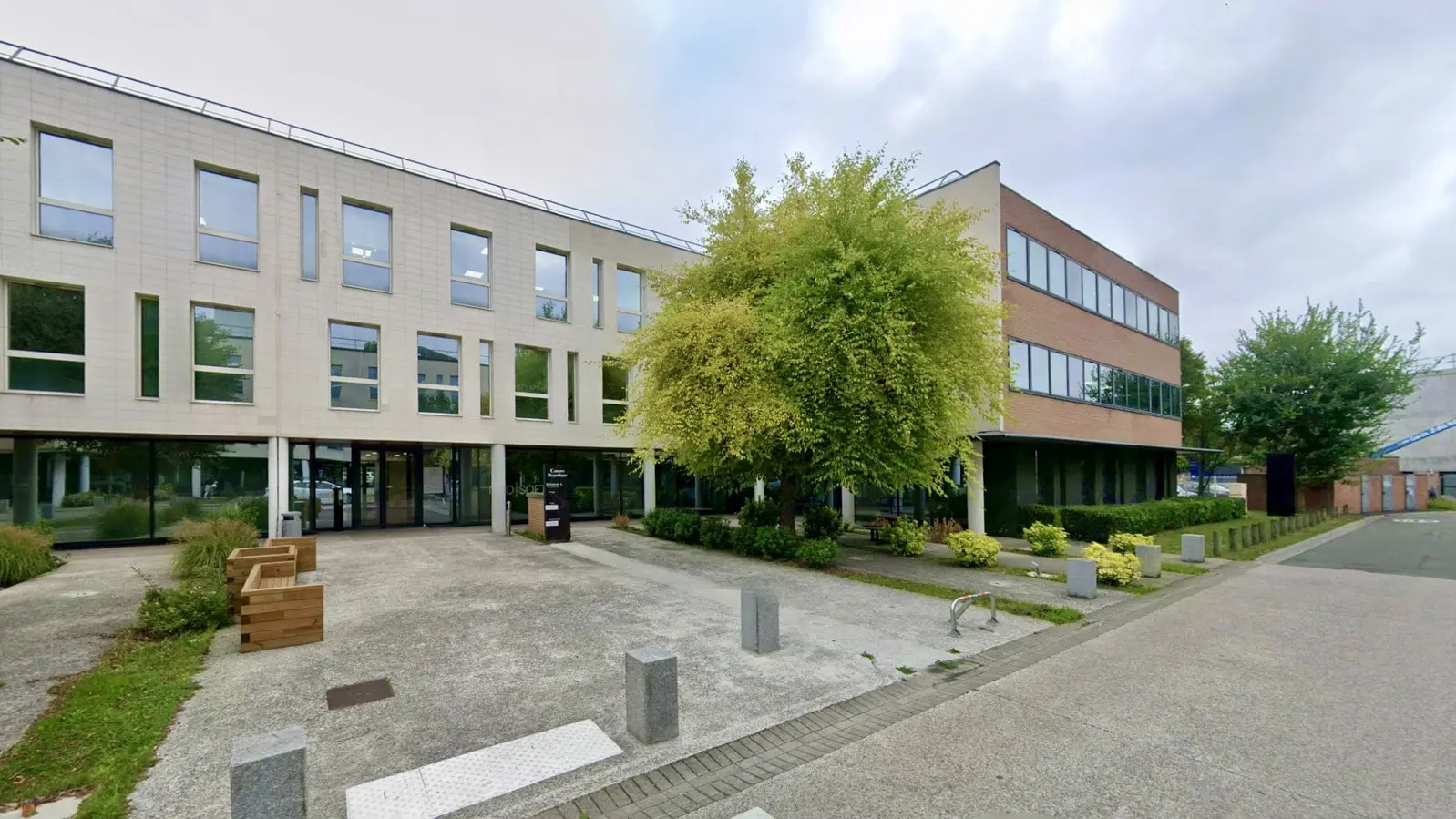 Bureau dans Marcq-en-Baroeul à louer Photo de l’immeuble– Image 1 sur 9