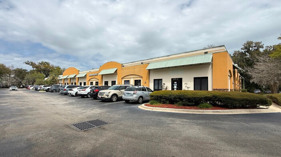 725 W Granada Blvd, Ormond Beach, FL à vendre - Photo principale – Image 1 sur 3