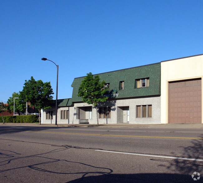 552 N Main St, Akron, OH à vendre - Photo de l’immeuble – Image 2 sur 2