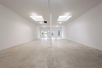 1157 S Robertson Blvd, Los Angeles, CA à louer Photo intérieure– Image 1 sur 28