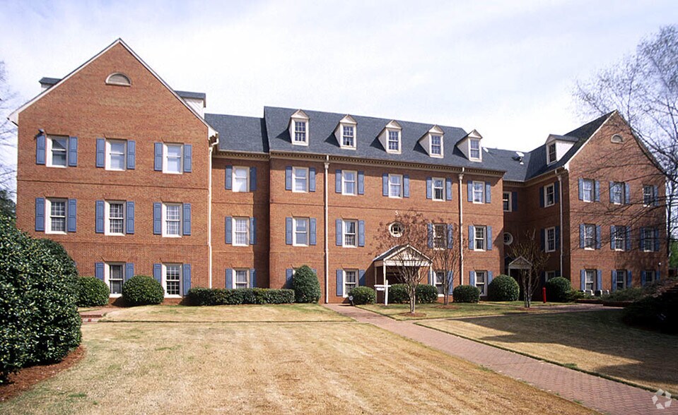 1640 Powers Ferry Rd SE, Marietta, GA à louer - Photo principale – Image 2 sur 29