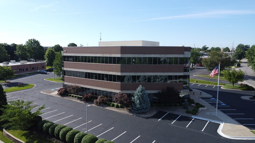 8601 Monrovia St, Lenexa, KS à louer - Photo de l’immeuble – Image 3 sur 22