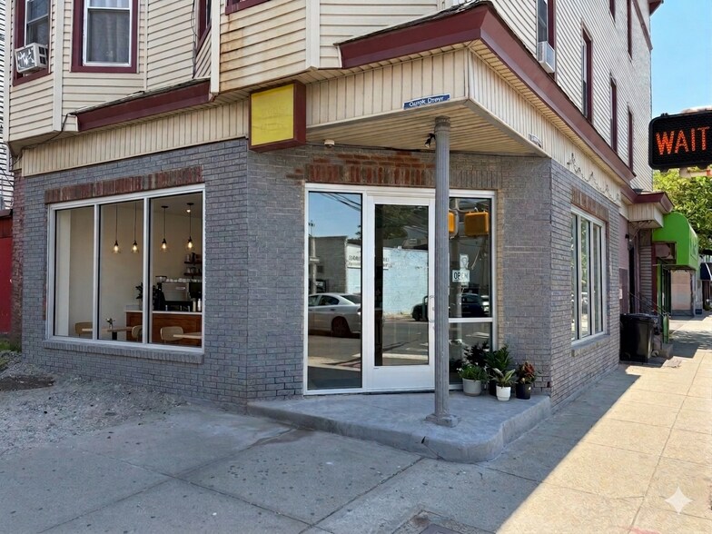 530 West Side Ave, Jersey City, NJ à louer - Photo de l’immeuble – Image 1 sur 16