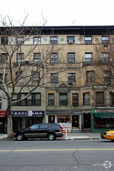 219 W 79th St, New York, NY à louer - Photo principale – Image 1 sur 16