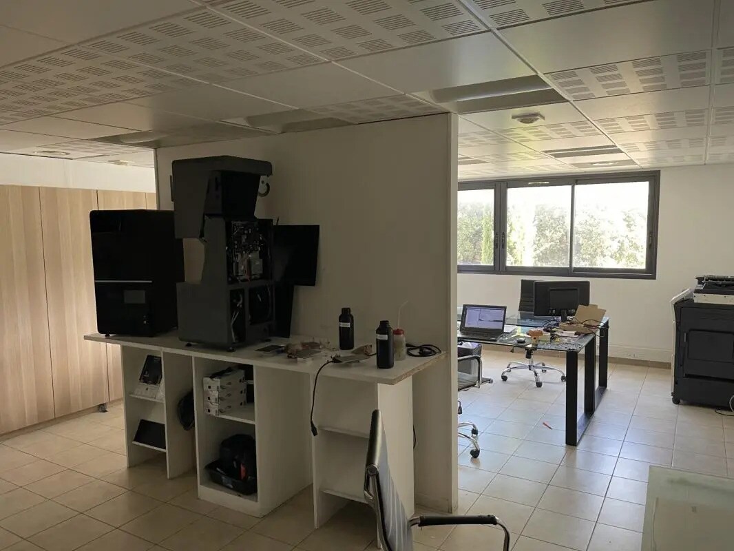 Bureau dans Mouans-Sartoux à louer Photo de l’immeuble– Image 1 sur 9