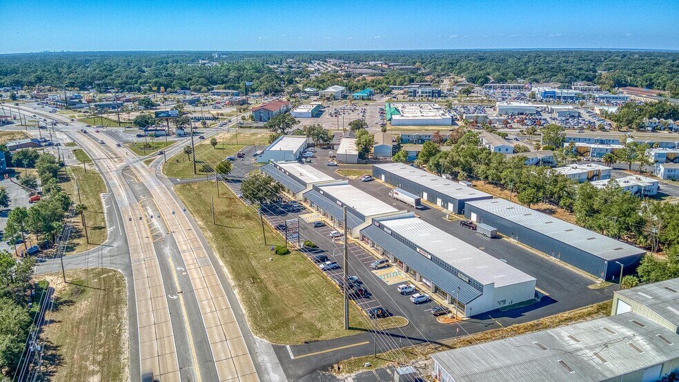 3960 W Navy Blvd, Pensacola, FL à louer - Photo de l’immeuble – Image 3 sur 13