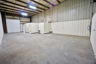 13848-13876 Dawson Beach Rd, Woodbridge, VA à louer Photo intérieure– Image 2 sur 8