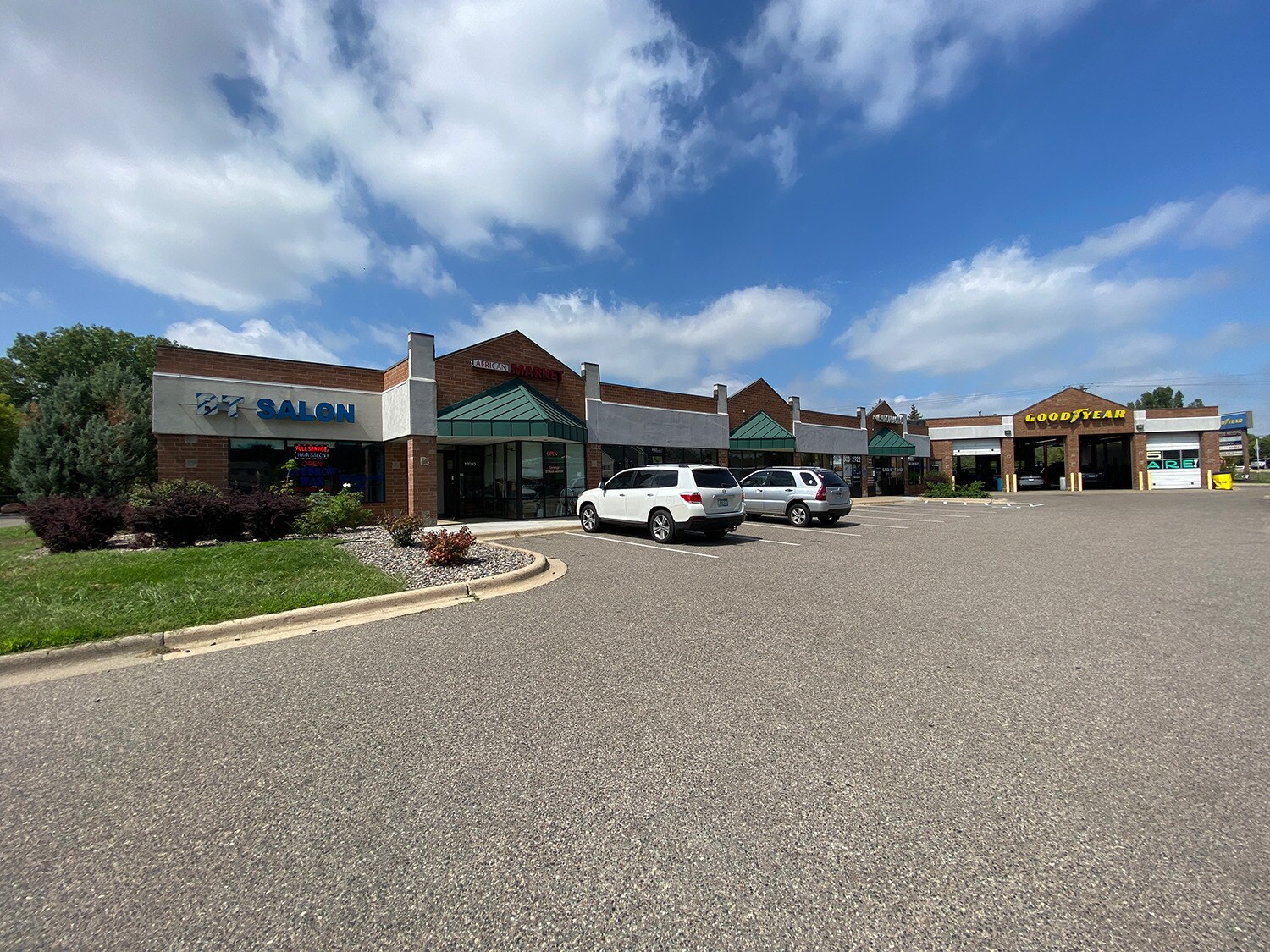12000-12014 Cr-11, Burnsville, MN à louer Photo principale– Image 1 sur 8