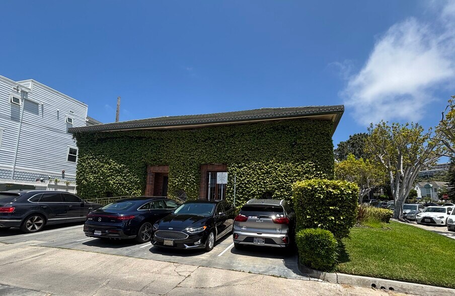 1134 Kline St, La Jolla, CA à louer - Photo de l’immeuble – Image 3 sur 16
