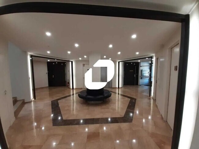 Plus de détails pour Bureau à vendre