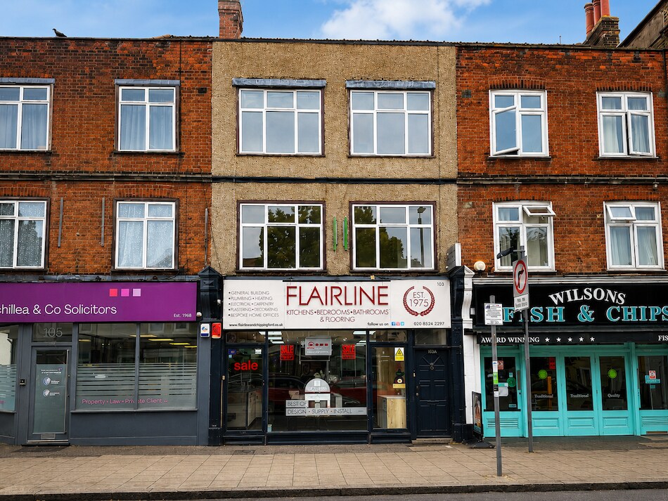 103 Station Rd, Londres à vendre Photo de l’immeuble– Image 1 sur 21