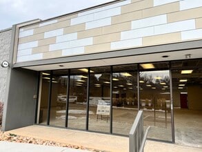 8745 E Orchard Rd, Greenwood Village, CO à louer Photo de l’immeuble– Image 2 sur 9