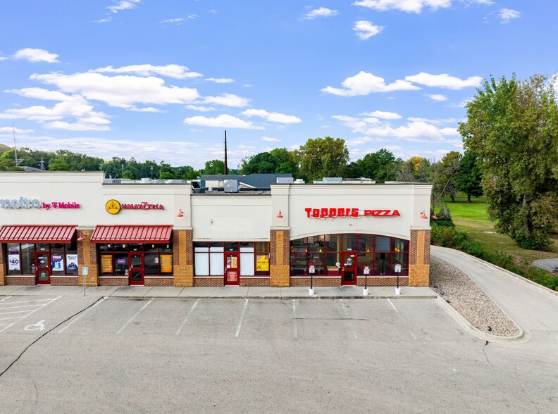 1217 Marion Rd SE, Rochester, MN à louer - Photo de l’immeuble – Image 1 sur 8