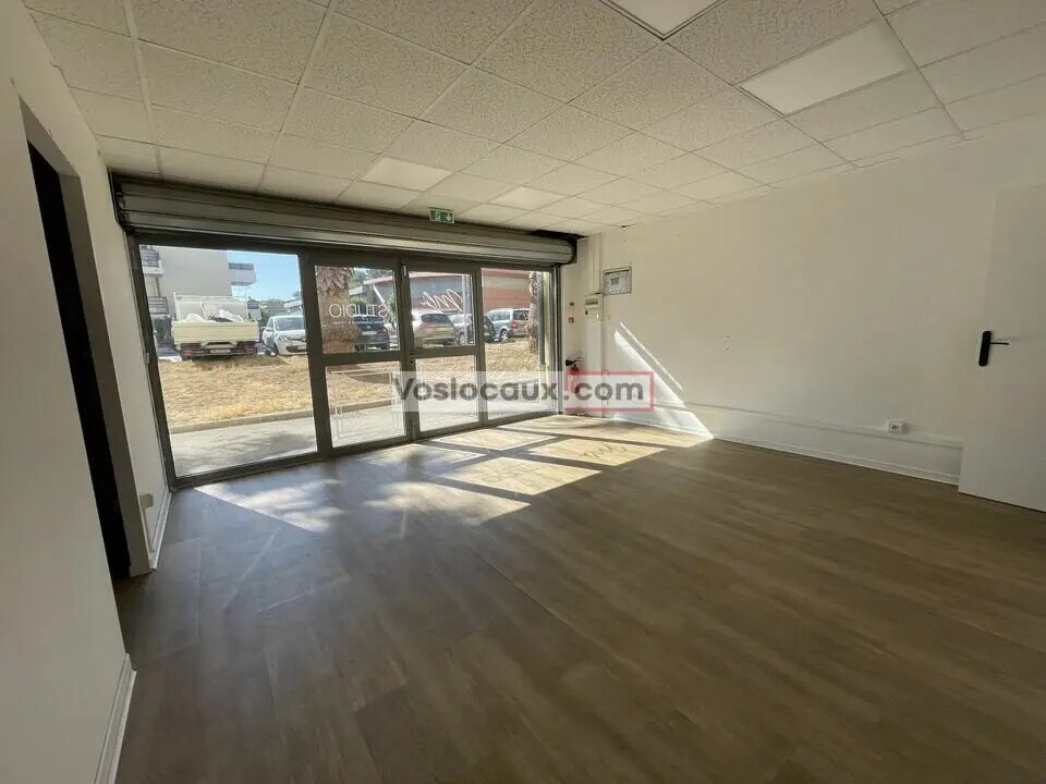 Bureau dans Cagnes-sur-Mer à louer Photo intérieure– Image 1 sur 6