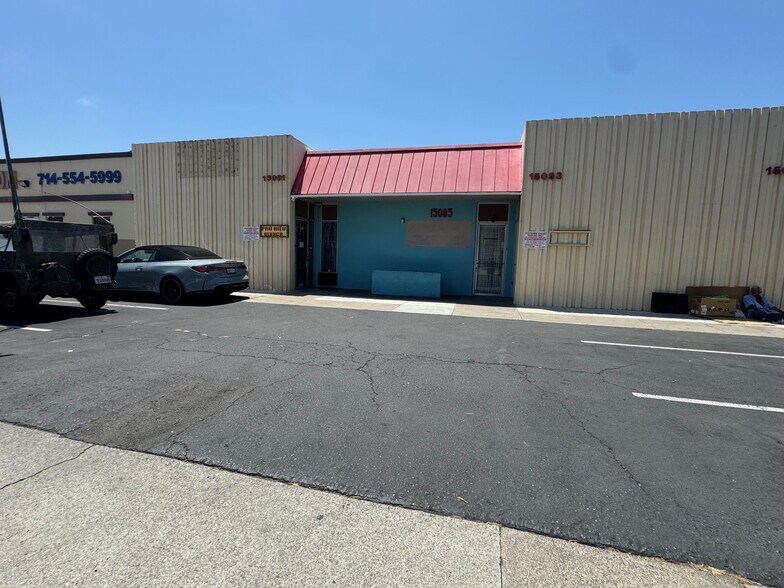 15083 Weststate St, Westminster, CA à vendre - Photo de l’immeuble – Image 2 sur 3