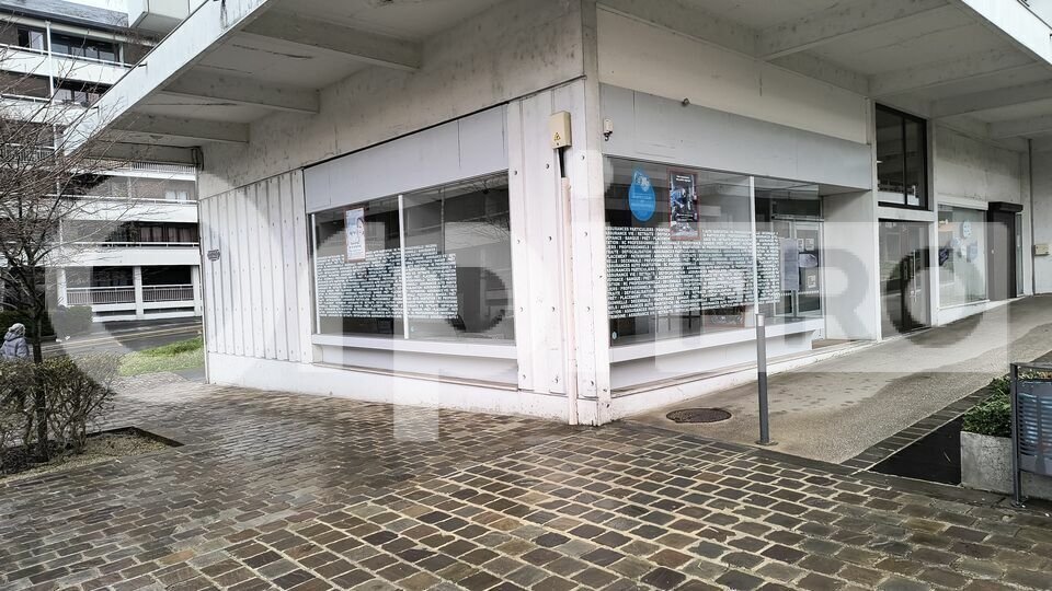 Local commercial dans Reims à vendre - Photo de l’immeuble – Image 1 sur 5