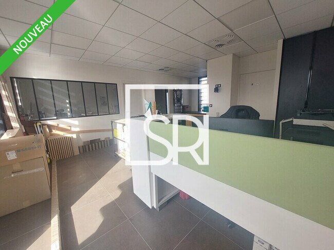 Plus de détails pour Bureau à louer