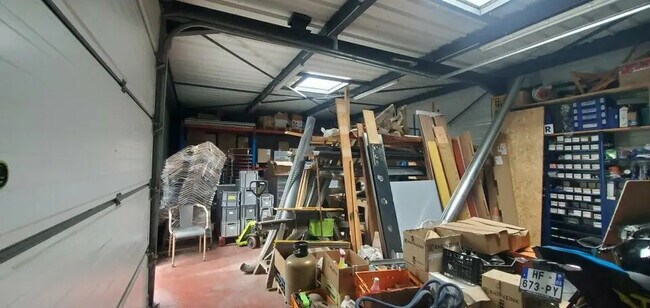 Plus de détails pour Industriel/Logistique à louer