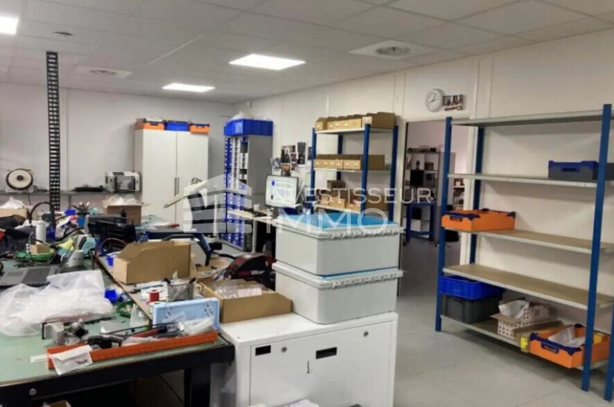 Bureau dans Gennevilliers à louer - Photo de l’immeuble – Image 3 sur 4