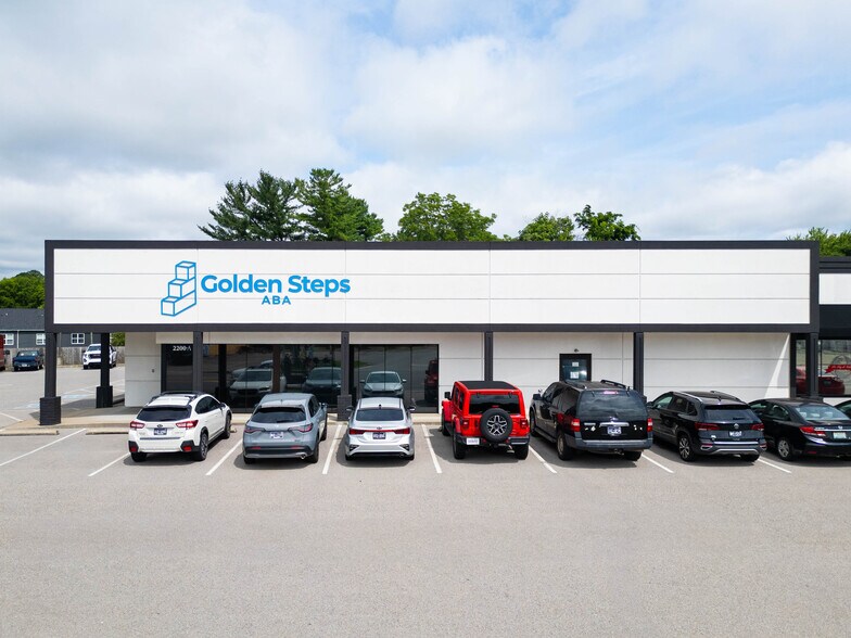 2200 Wilma Rudolph Blvd, Clarksville, TN à louer - Photo de l’immeuble – Image 2 sur 5