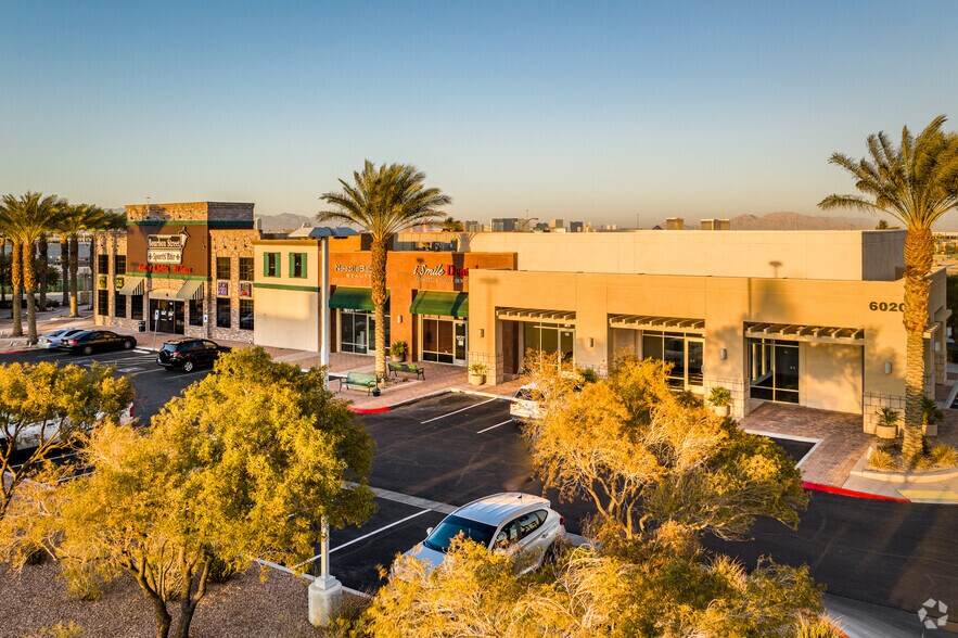 6020 Badura Ave, Las Vegas, NV à louer - Photo de l’immeuble – Image 2 sur 5