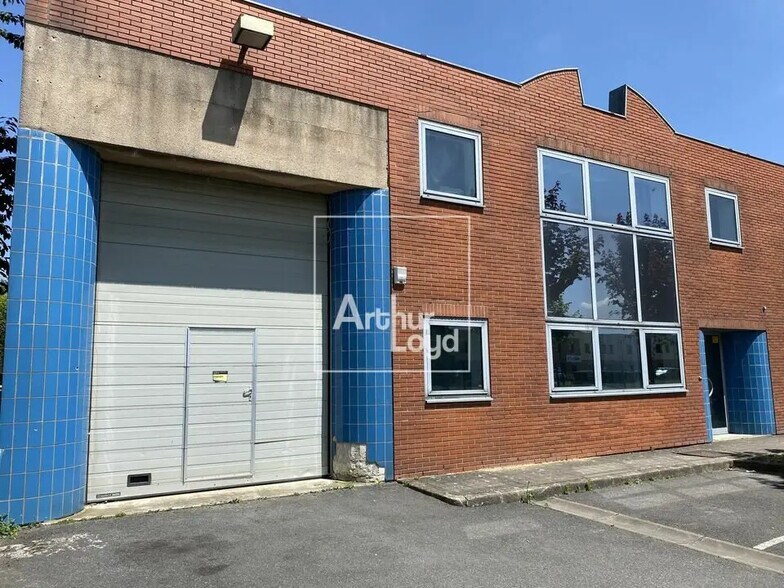 Bureau dans Moissy-Cramayel à louer - Photo de l’immeuble – Image 2 sur 5