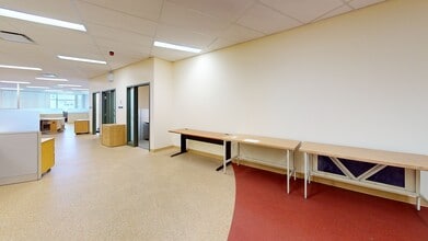 3750 Boul Du Royaume, Saguenay, QC à louer Photo intérieure– Image 1 sur 22