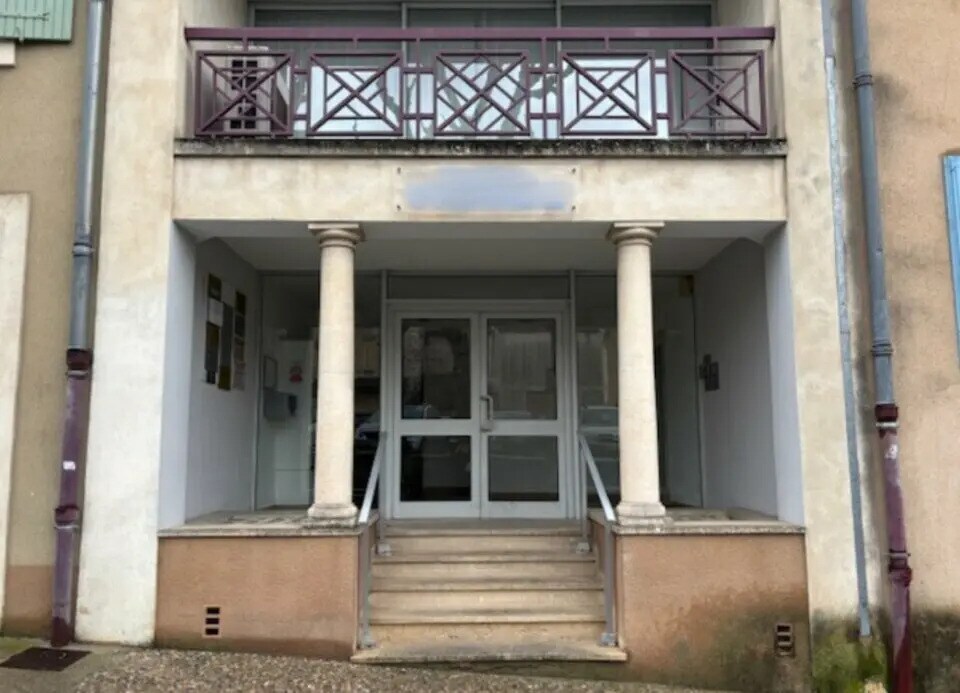 Bureau dans Vaison-la-Romaine à louer Photo de l’immeuble– Image 1 sur 10